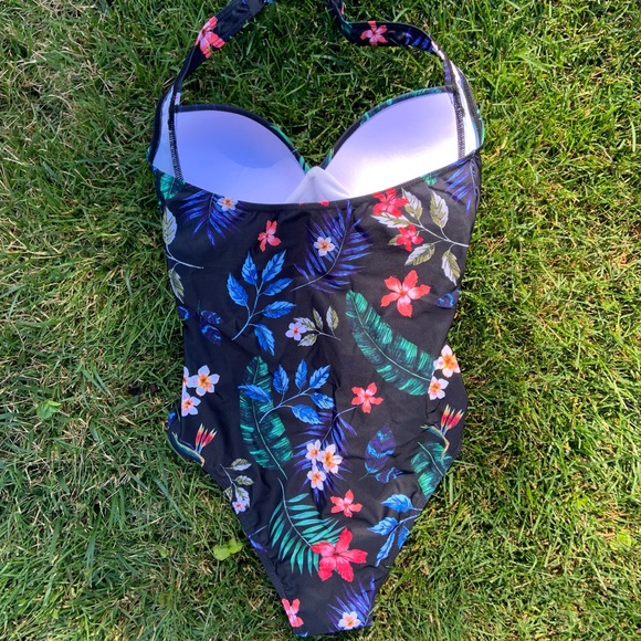 Floral & Tropical Push Up One Piece Swimsuit - Picture 2 of 2